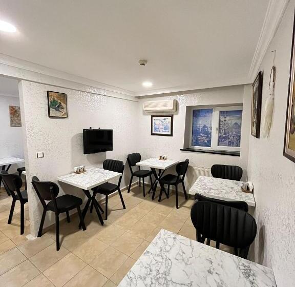 غرفة قياسية سرير كينج, Timex Suites