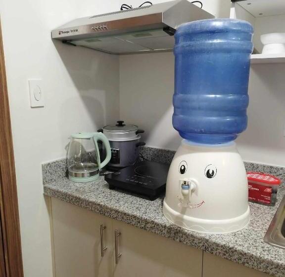 شقة غرفتين, Metro Home Staycation