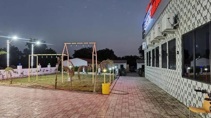 Standard-huone Puutarhanäkymä, Neelkanth Hotel And Restaurant