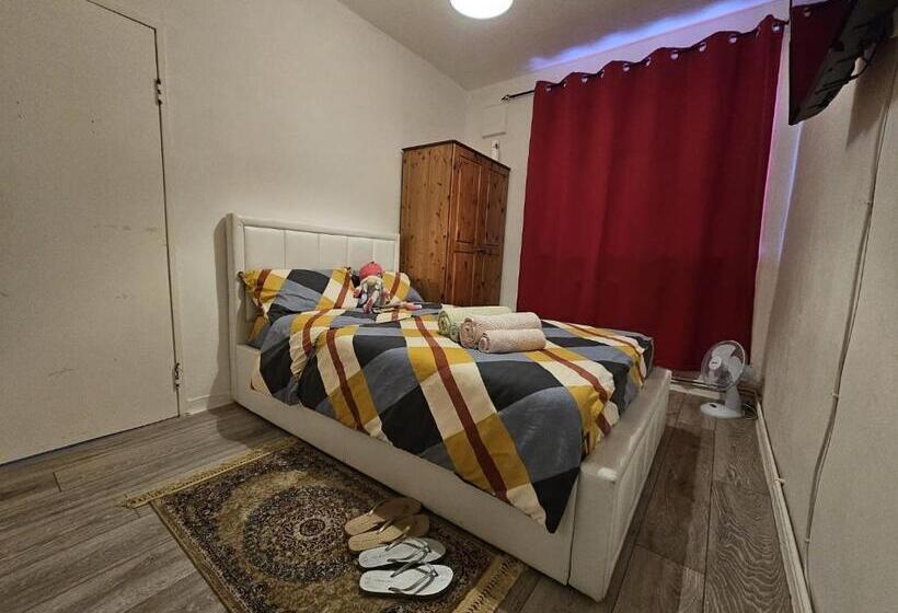 Ortak Banyolu Standart Oda, Confortable Room Close Hide Park