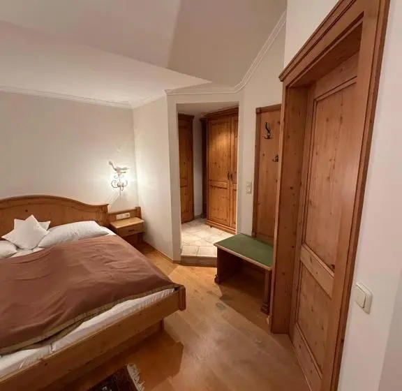 Habitación Estándar Vista Jardín, Esterer