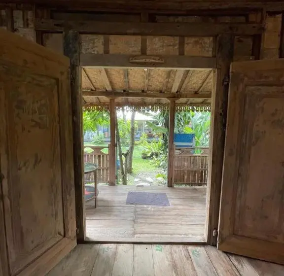 バルコニー付きスタンダードルーム, Oemah Gebagan 78 Pertiwi Room