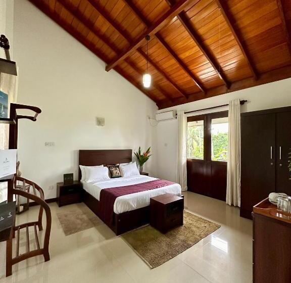 带阳台的豪华间, Weligama House