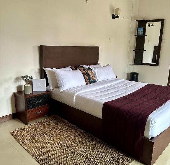 Номер Стандарт Совместная Ванная, Weligama House