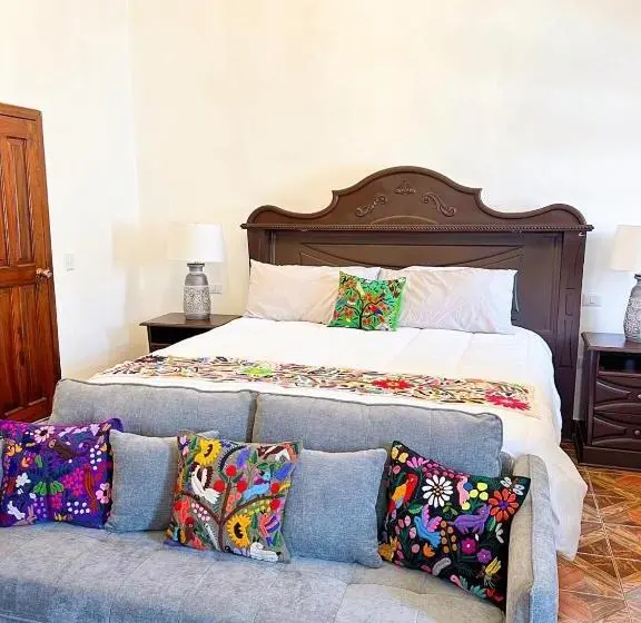 اتاق سوپریور با تخت بزرگ, Casa Balam Bed & Breakfast Boutique