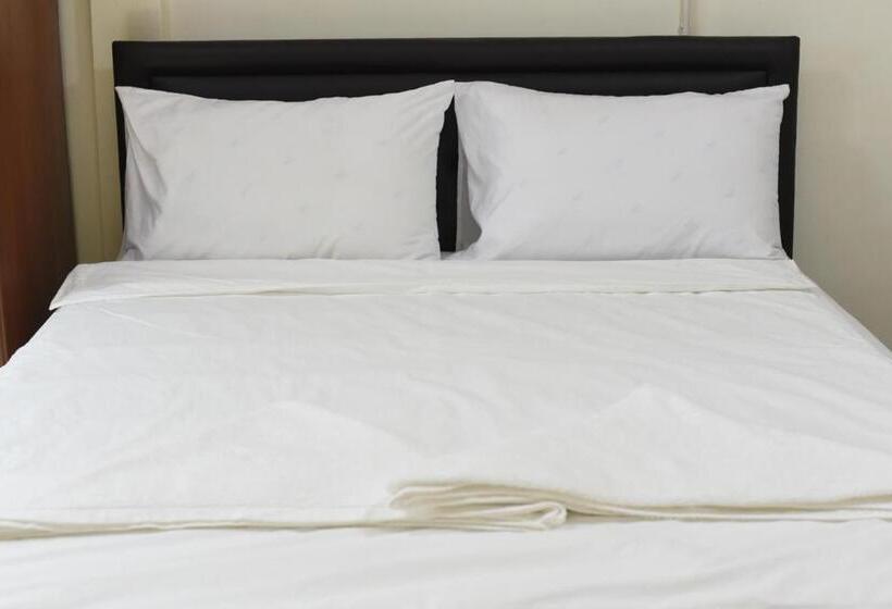 اتاق استاندارد چهارنفره با سرویس بهداشتی مشترک, Chaiwat Hostel