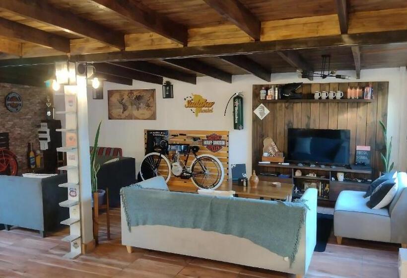 Bed in een Gedeelde Kamer, Hostel Acogedor Cerca De Posadas