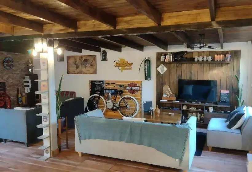ルームシェアのワンベッド, Hostel Acogedor Cerca De Posadas