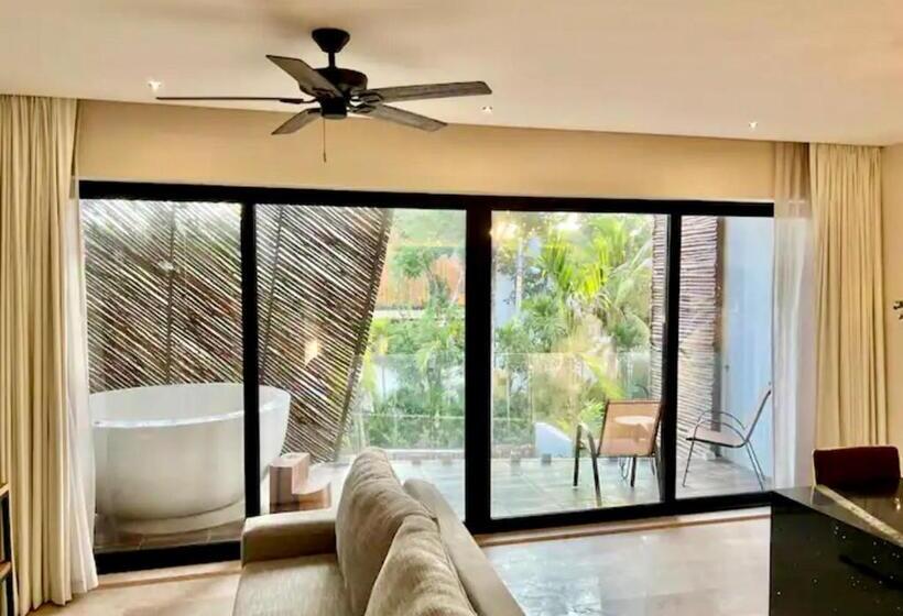 سوییت, Sky Tulum Condo K104