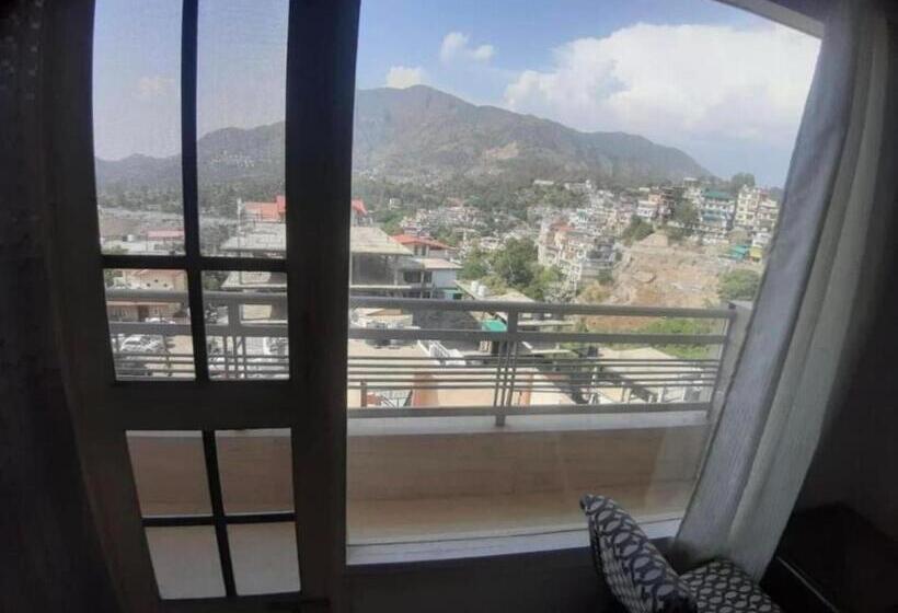 标准间, Solan Heaven