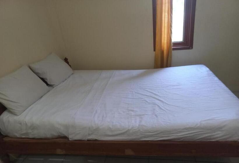 스탠다드 룸, Spot On 93542 Suripah Kostel Syariah