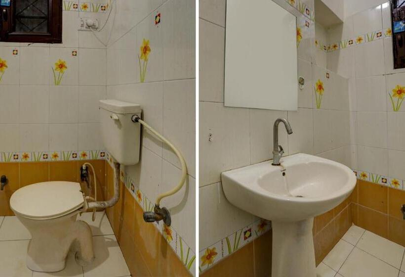 غرفة كلاسيكية ثلاثية, O Aanjaney Residency