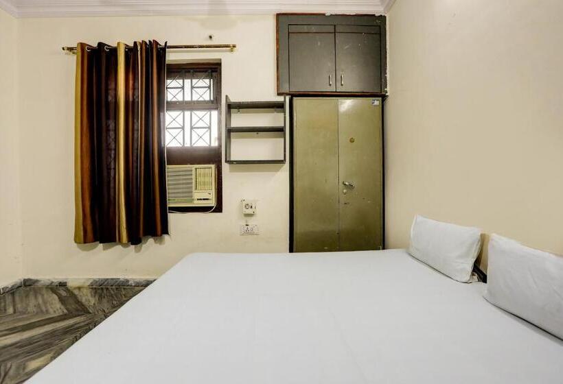 غرفة كلاسيكية ثلاثية, O Aanjaney Residency