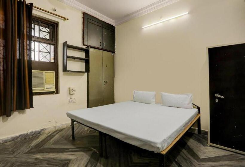 غرفة كلاسيكية ثلاثية, O Aanjaney Residency