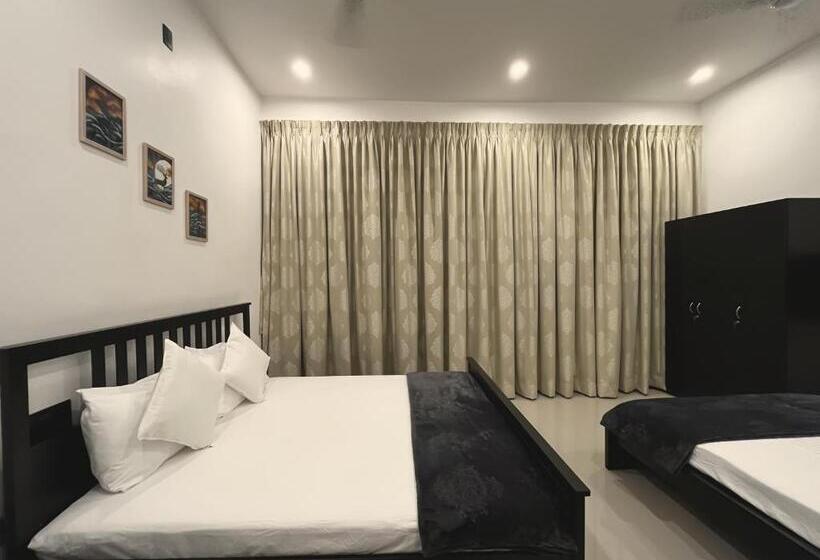 סוויטה משפחתית, Kiana Stays