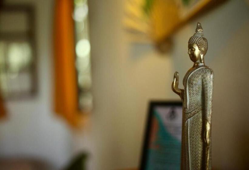 غرفة قياسية رباعية مزودة بشُرفة, Inti Wasi