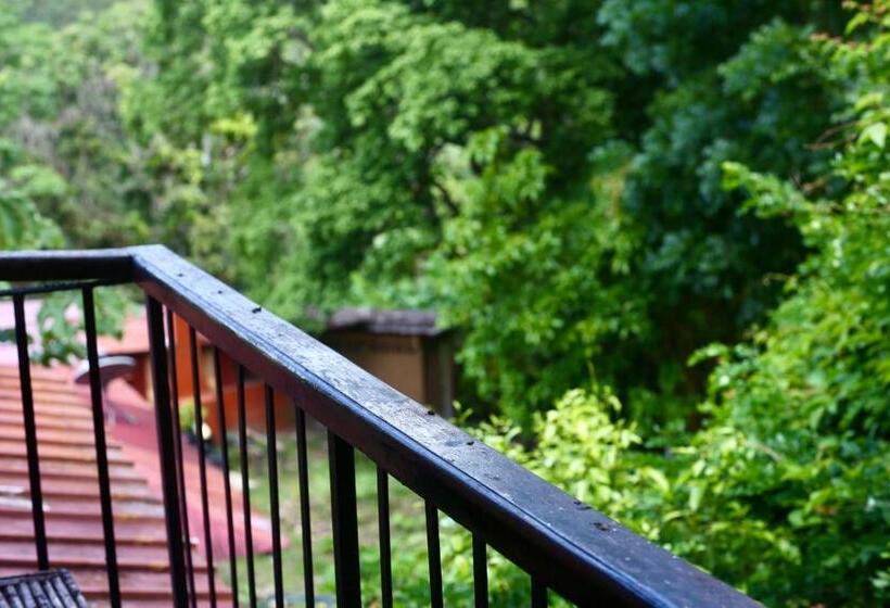 غرفة قياسية ثلاثية, Inti Wasi