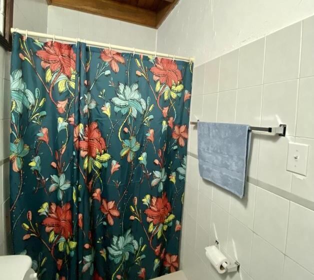 غرفة قياسية ثلاثية, Inti Wasi