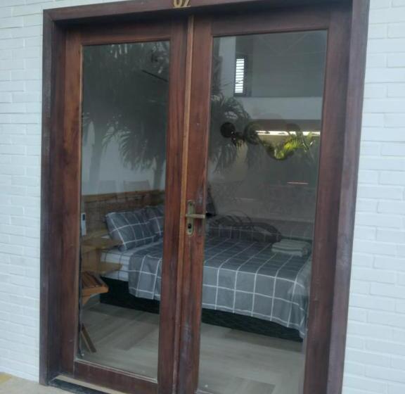 스탠다드 트리플 룸 풀장 전망, Pousada Solarium