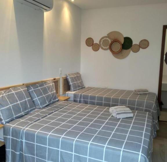 스탠다드 트리플 룸 풀장 전망, Pousada Solarium