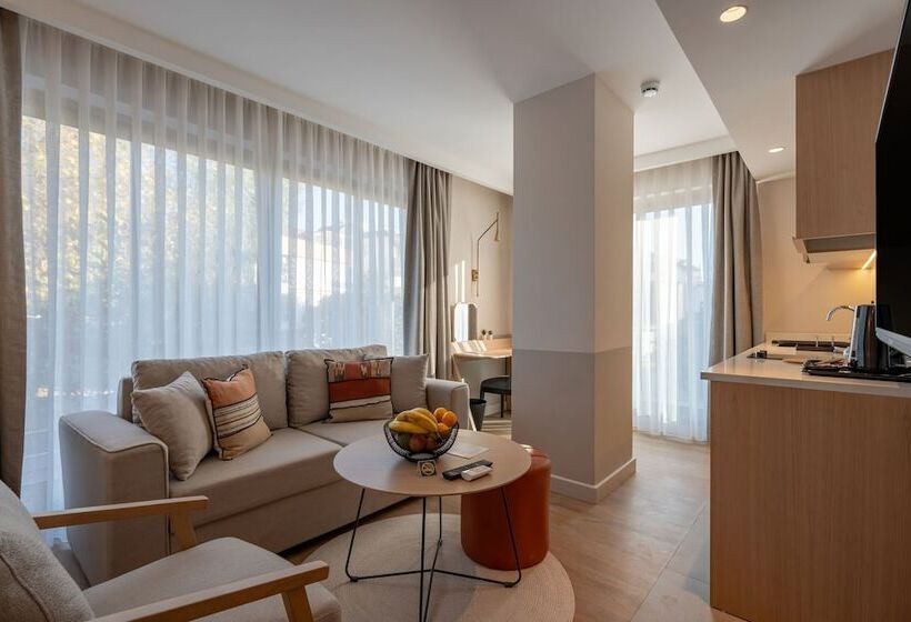 带1个卧室的豪华公寓, Oli Hotel And Suites