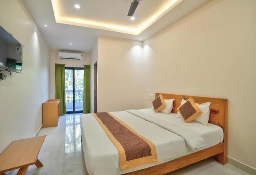 Quarto Triplo Superior, Baga Beach Walk