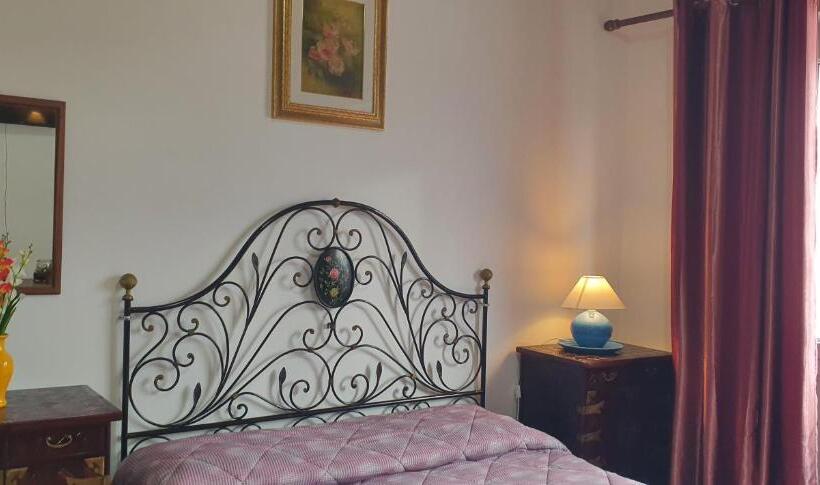 חדר משפחתי נוף להרים, Il Centrale Guest House New