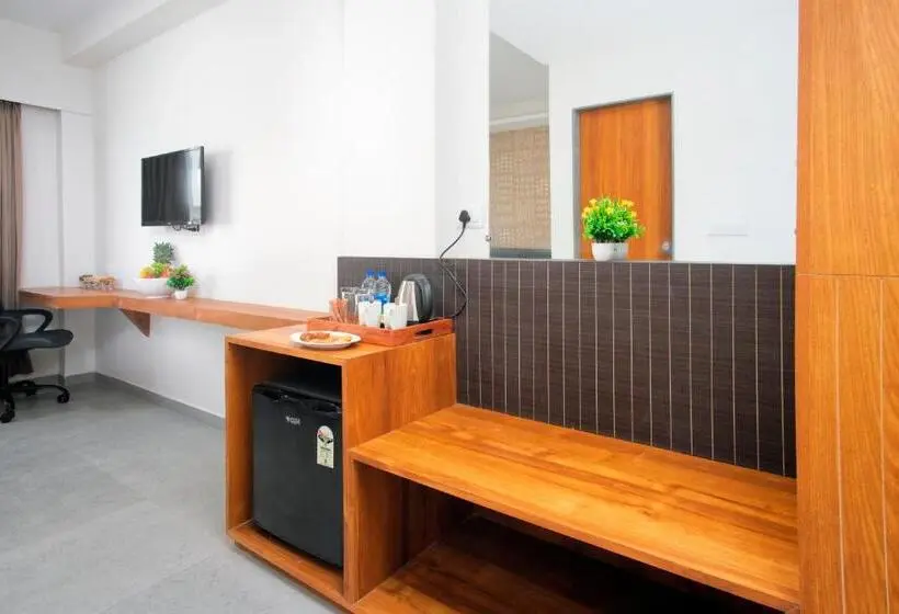 デラックスルーム, Pride Elite Wellness Resort Becharaji Near Becharaji Railway Station