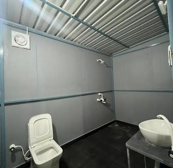 تختخواب در اتاق مشترک, Goko Hostel