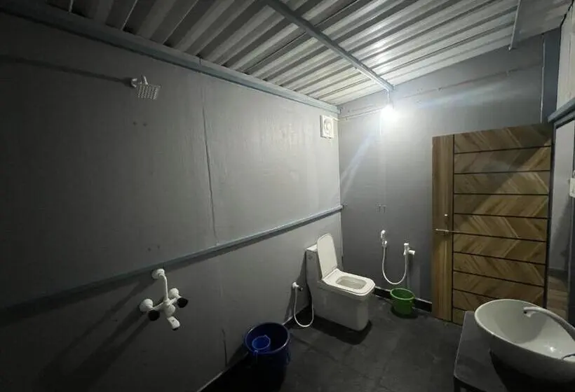 تختخواب در اتاق مشترک, Goko Hostel