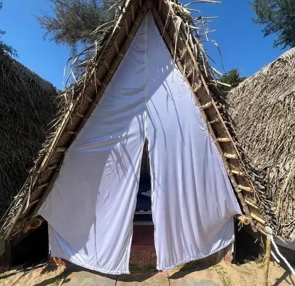 چادر با خدمات رفاهی استاندارد, Goko Hostel