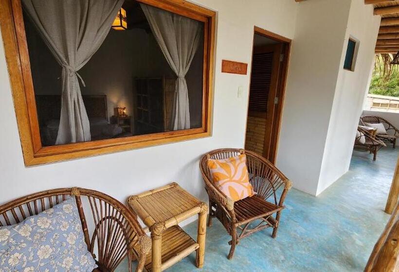 חדר סטנדרט לשלושה עם נוף לגינה, Kinti Guest House