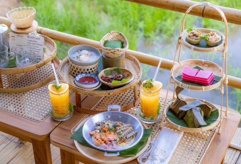 패밀리 룸, Nakhao Cottage