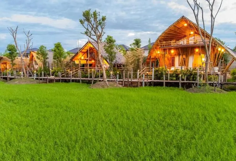 Perhehuone, Nakhao Cottage