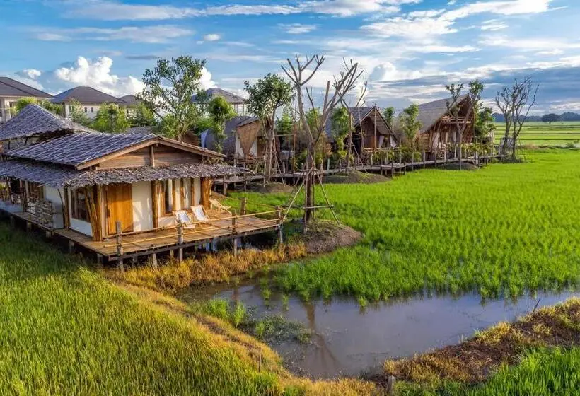 Perhehuone, Nakhao Cottage