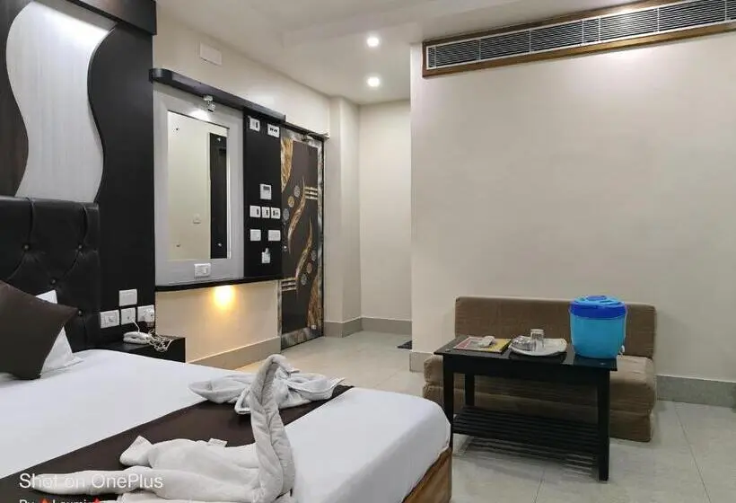 Perhehuone, Rupasi Bangla 2, New Digha   Near Sea Beach ! Easygorooms