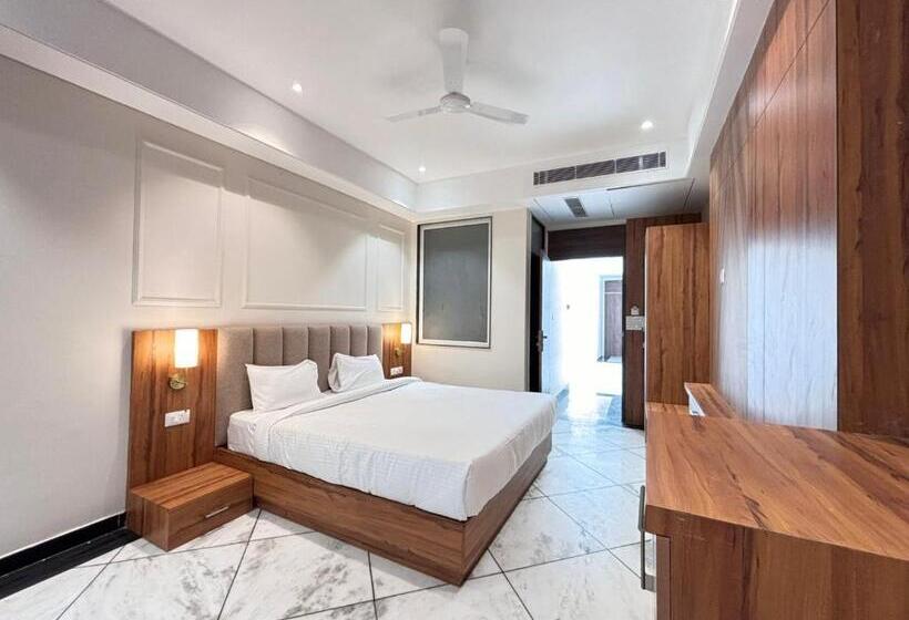 غرفة سوبيريور, Saaj Mansion