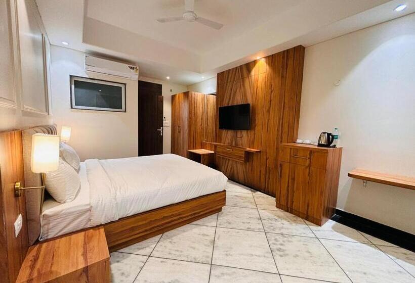 غرفة سوبيريور, Saaj Mansion