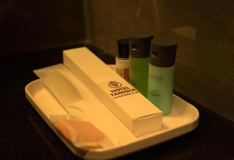 חדר סטנדרט, Tanisha