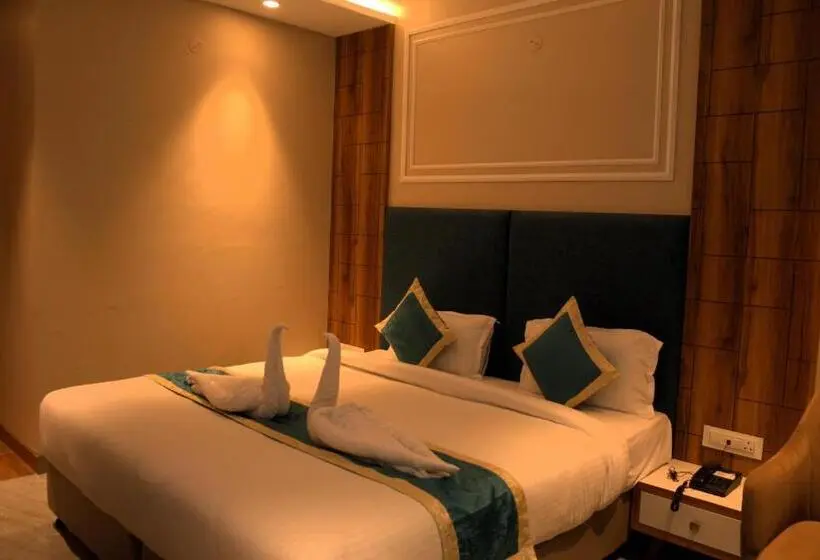 Standard-huone, Tanisha