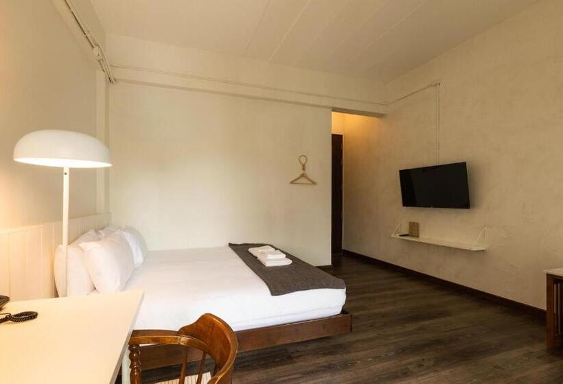Номер Deluxe Кровать Кинг, Within Korat Sawairiang