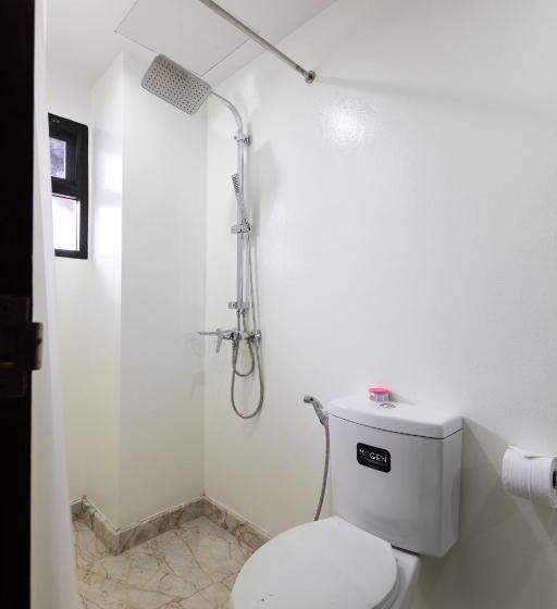 غرفة ديلوكس, Within Korat Sawairiang