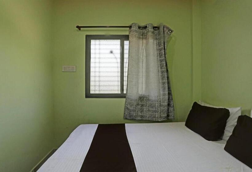 Трехместный Номер Классика, Spot On Hotel Leo Star