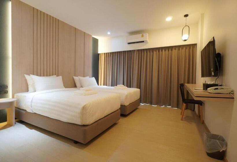 Quarto Estandar com Sacada, Alto Hotel M