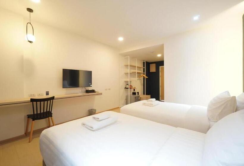 Quarto Estandar com Sacada, Alto Hotel M