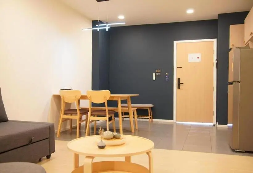 バルコニー付きスタンダードトリプルルーム, Alto Hotel M