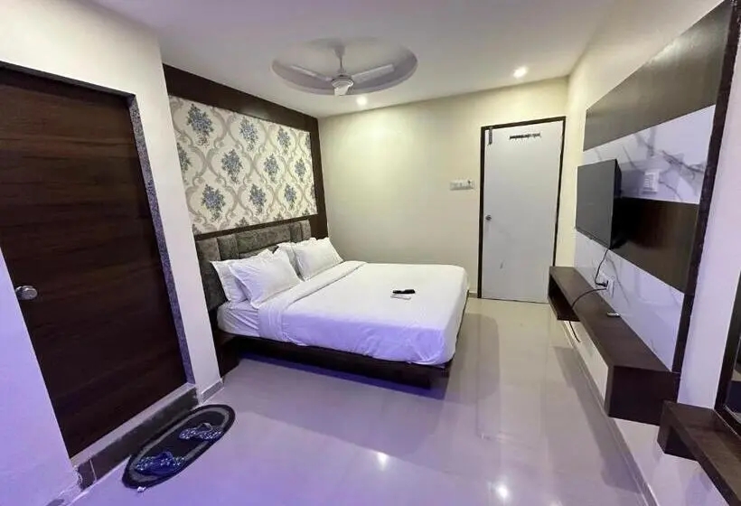 Deluxe-huone, Golden View