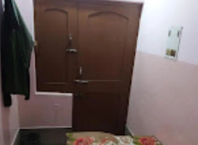 Camera Standard Individuale, Mayur,cuttack