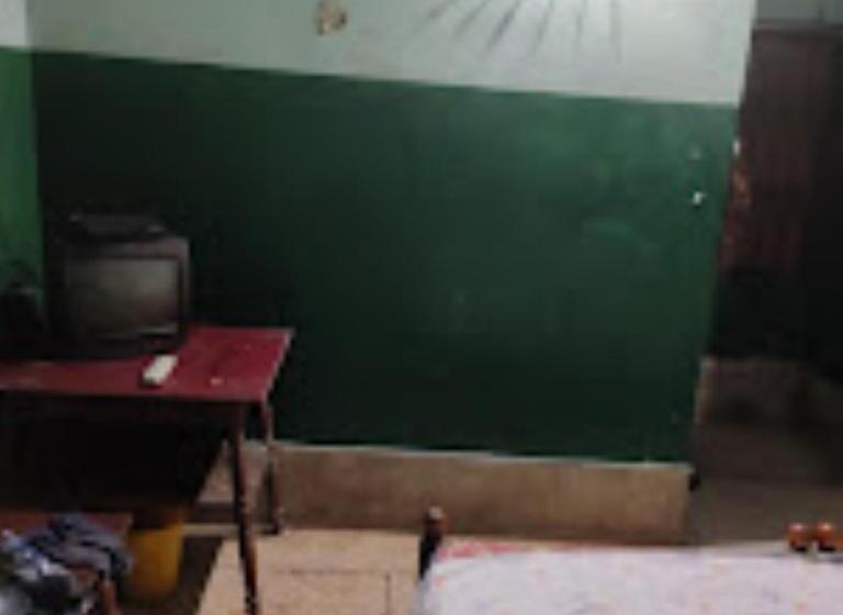 Quarto Estandar, Mayur,cuttack