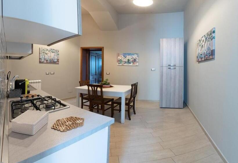 스탠다드 트리플 룸, Conte Cavour